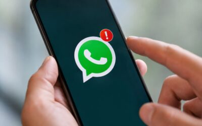 WhatsApp funktioniert nicht? So erkennen Sie, ob eine Störung, ein Update, ein altes Betriebssystem, WLAN, mobile Daten oder WhatsApp Web das Problem verursacht.